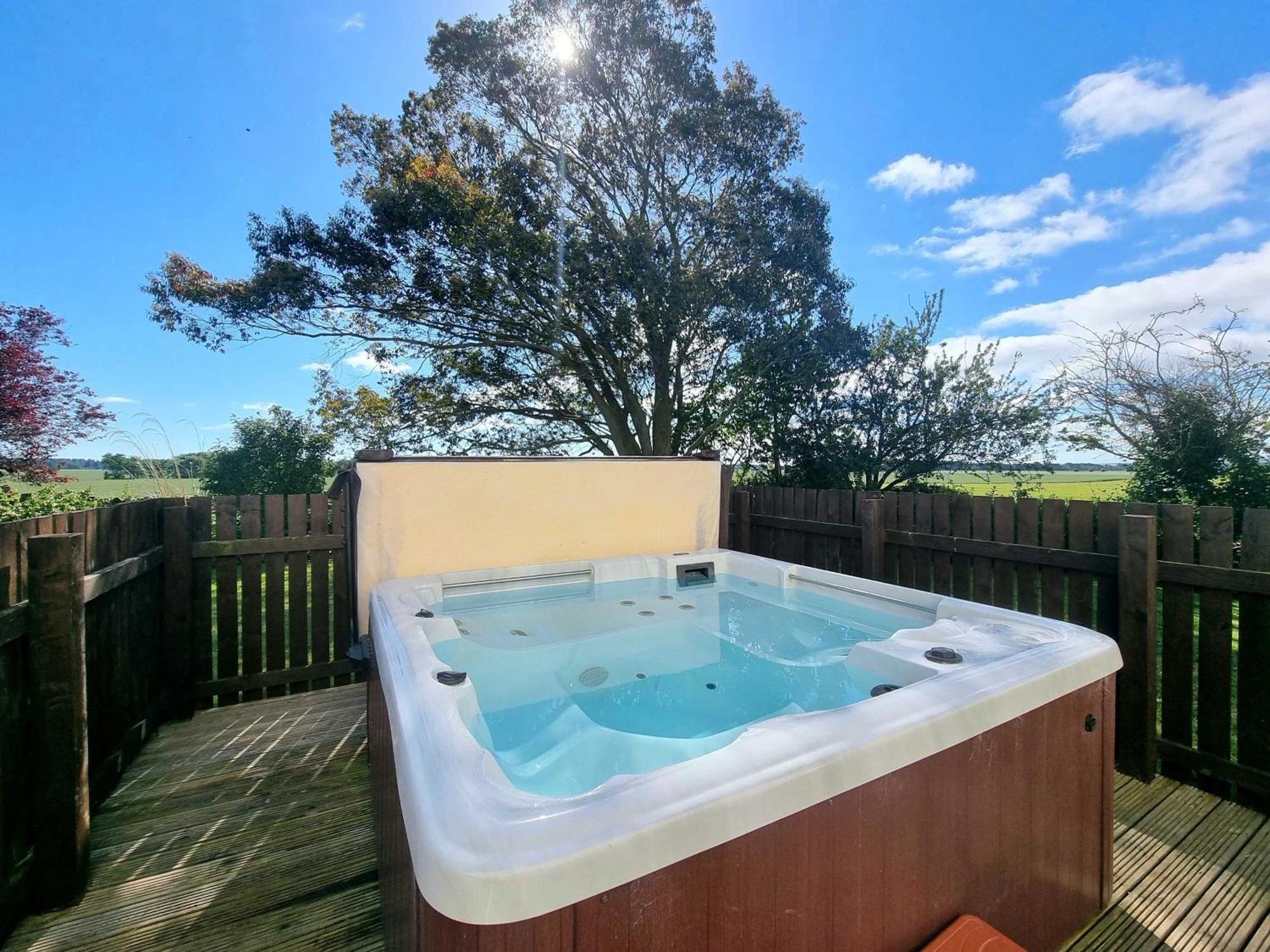 Vicarsford Farmhouse With Hot Tub Leuchars Exterior foto