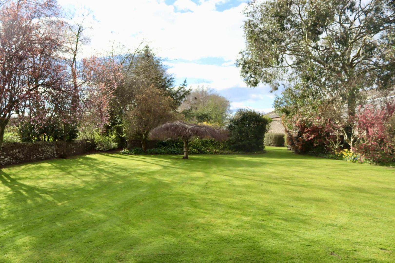 Vicarsford Farmhouse With Hot Tub Leuchars Exterior foto