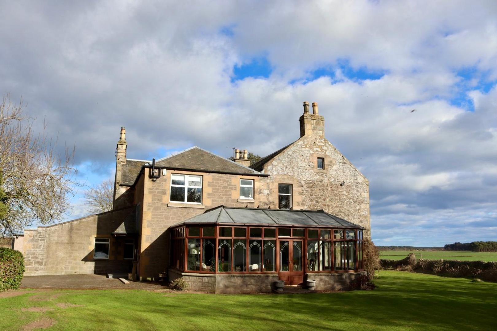 Vicarsford Farmhouse With Hot Tub Leuchars Exterior foto